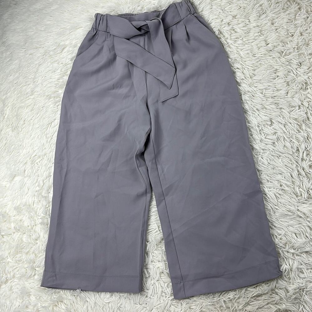 Lululemon Noir Crop Silverscreen